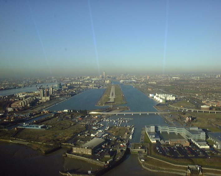 London_City_Airport.jpg